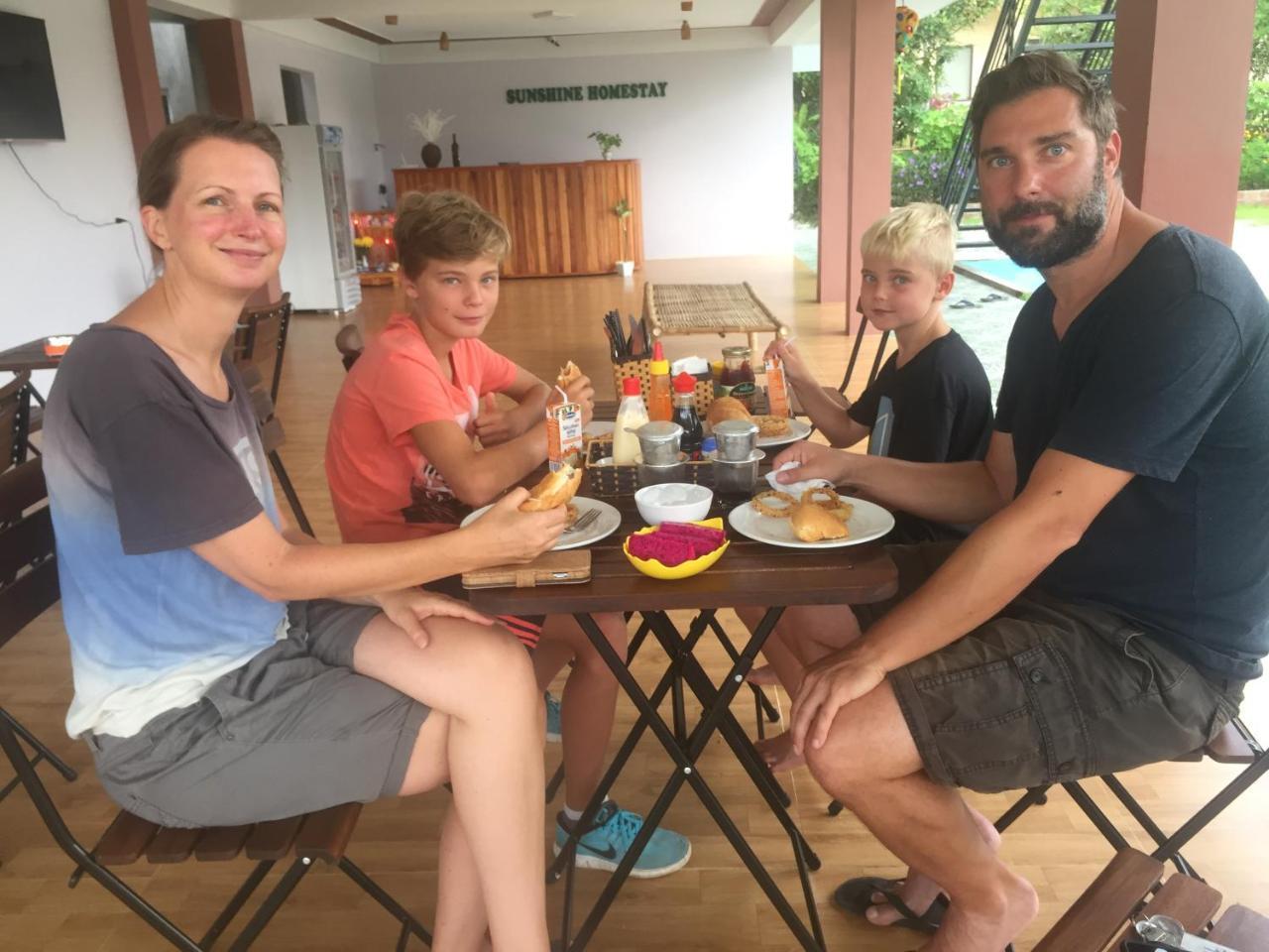 Sunshine Homestay Phong Nha Extérieur photo